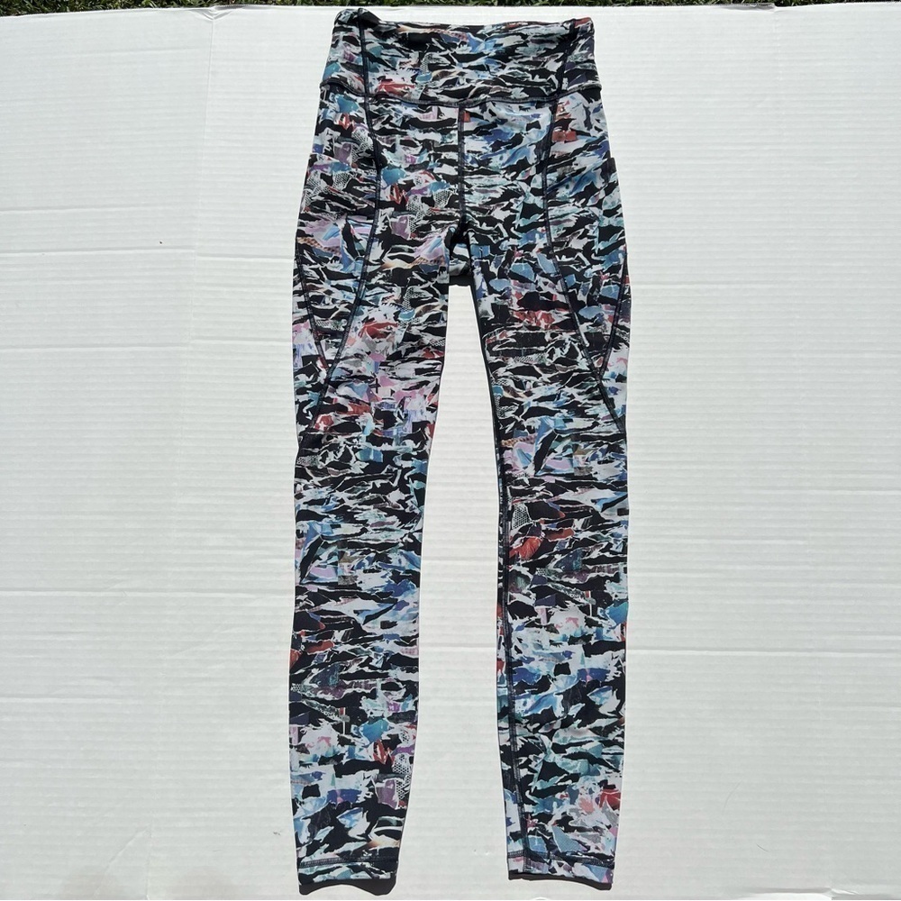 Lululemon High Rise Sz 4 Leggings Side Pockets Athletic Pants 3/4 Exercise, Gym
